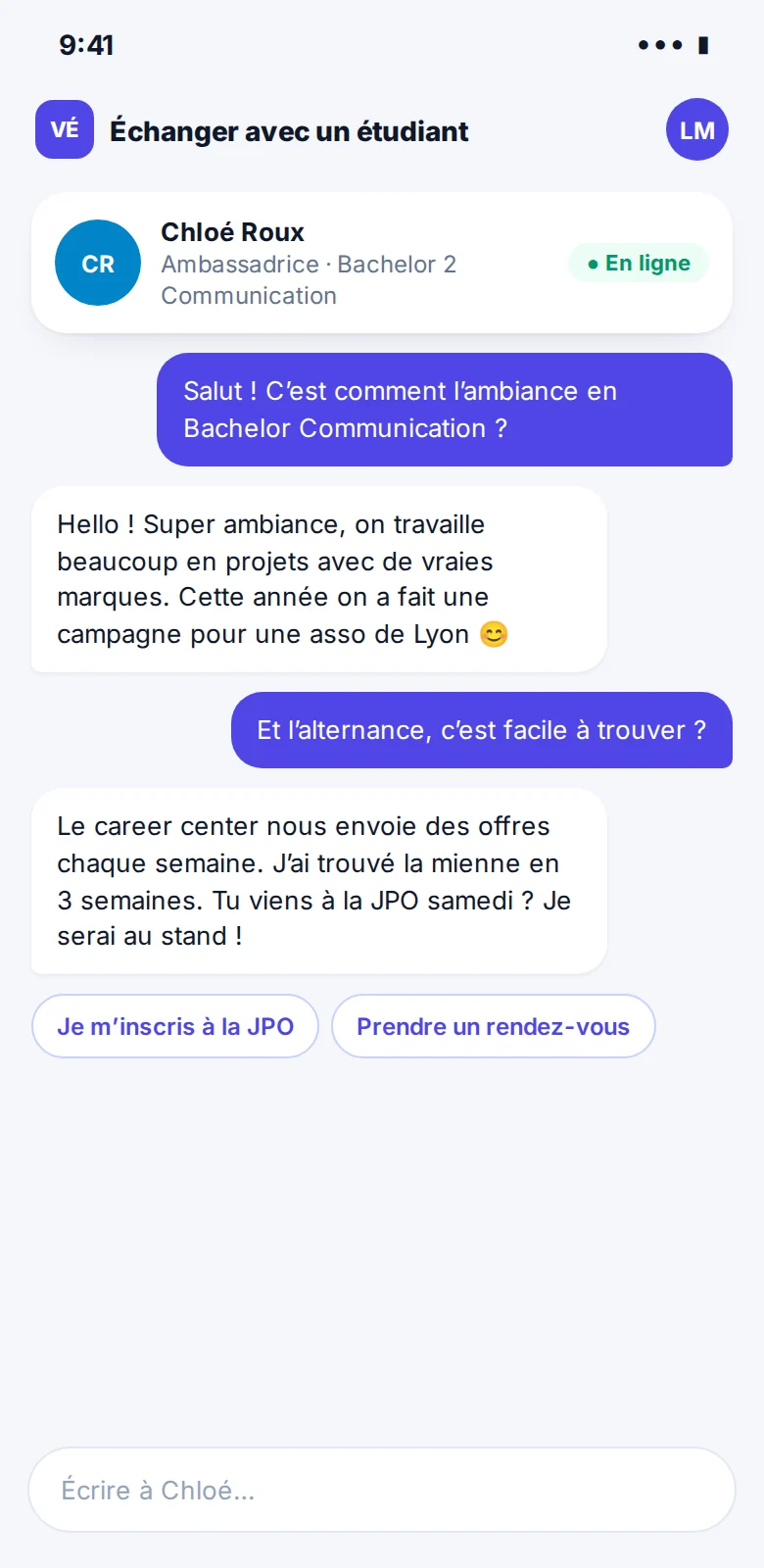 Il parle à un vrai étudiant, vu par prospect
