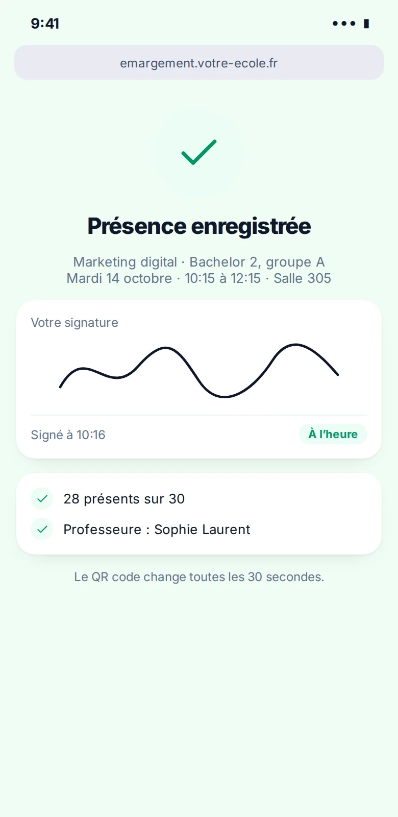 Il signe sur son téléphone, vu par étudiant
